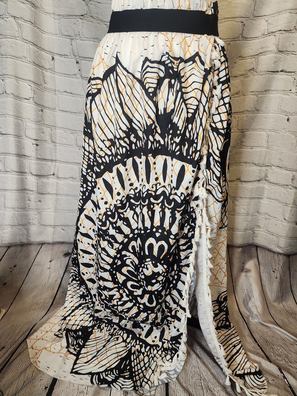 Black & White Printed Wrap Swim Sarong with Gold Accent